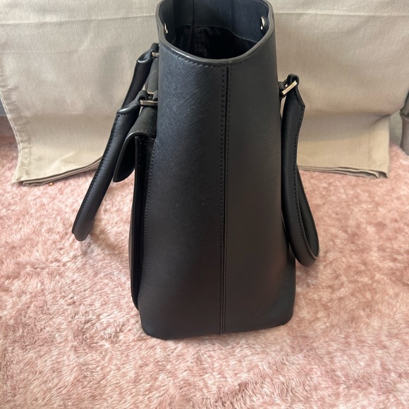 KATE SPADE NEW YORK
Post Street Halsey Leather Tote - Picture 3 of 8